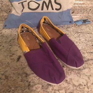 7.5 Purple and Gold TOMS